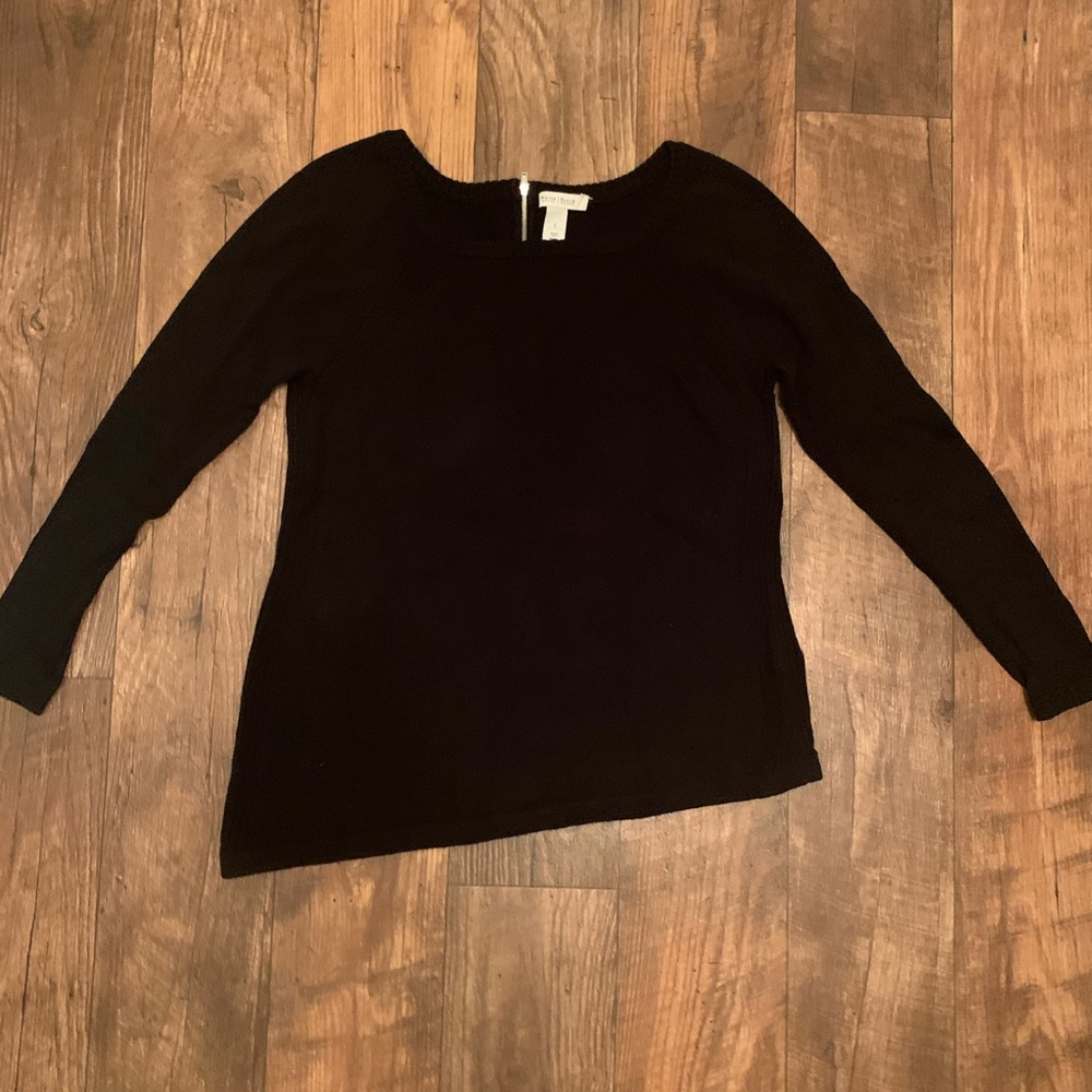 Asymmetrical Bottom, White House Black M Sweater